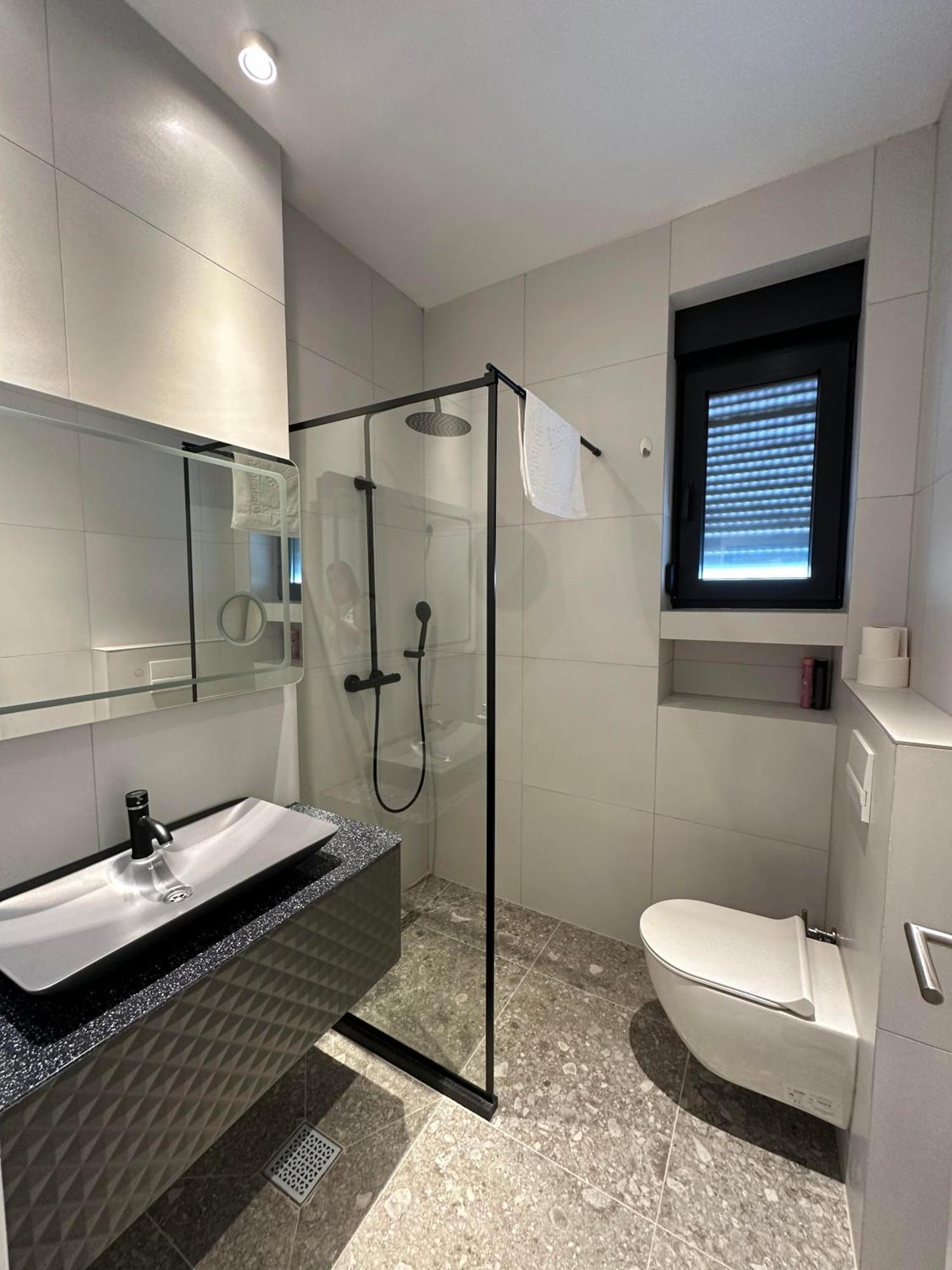 Pristina Select Apartments Esterno foto